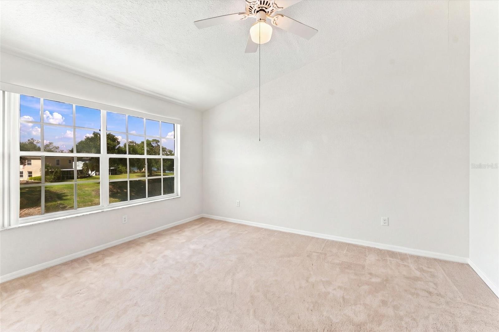 349 KENSINGTON LAKE CIR — photo 15