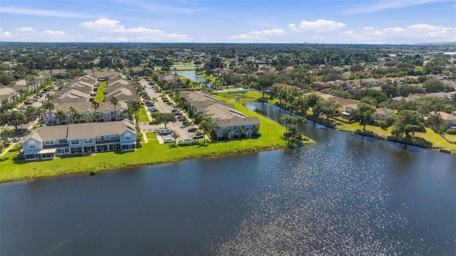 349 KENSINGTON LAKE CIR — photo 32