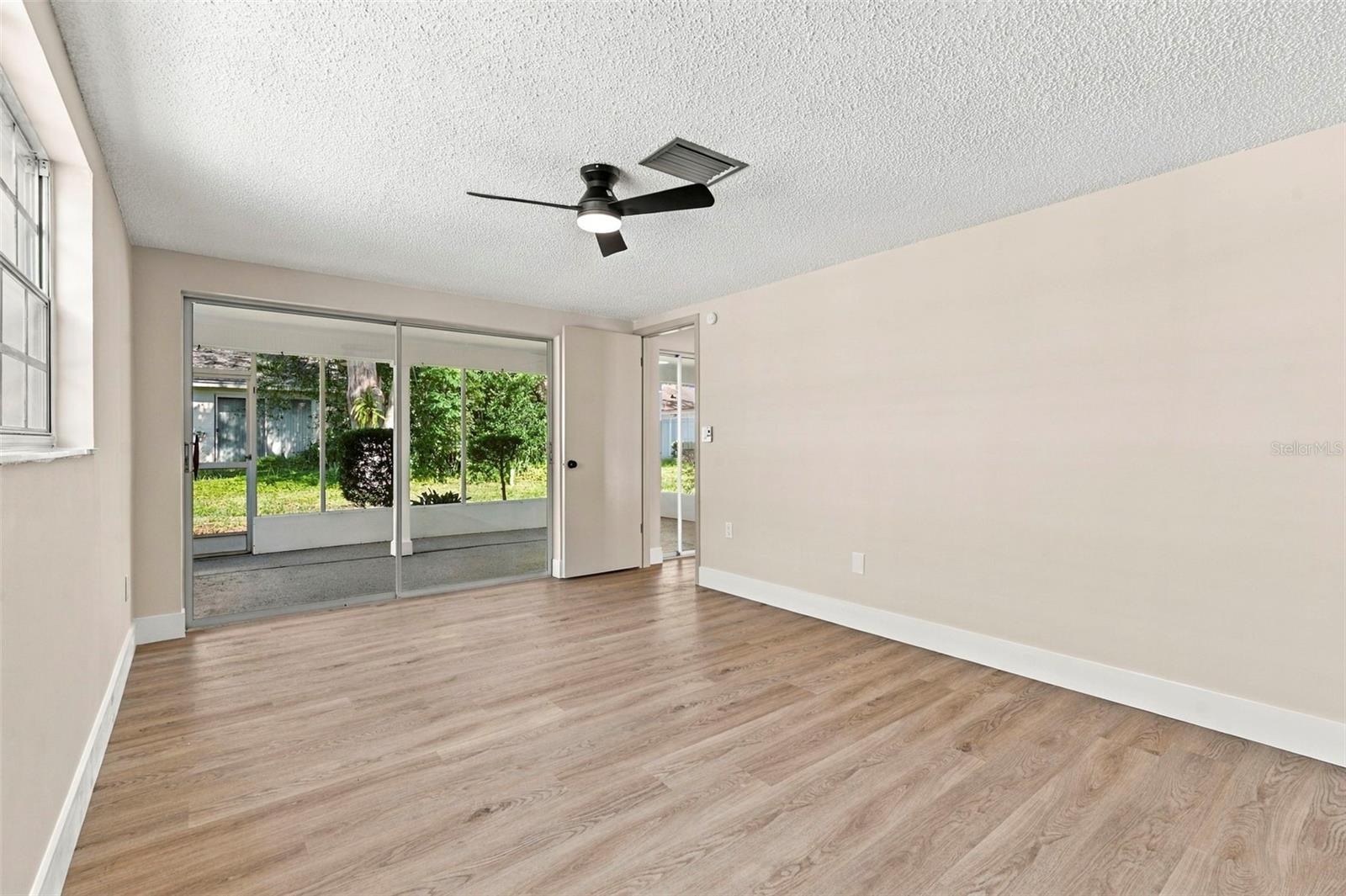 8315 CAVALRY DR — photo 14