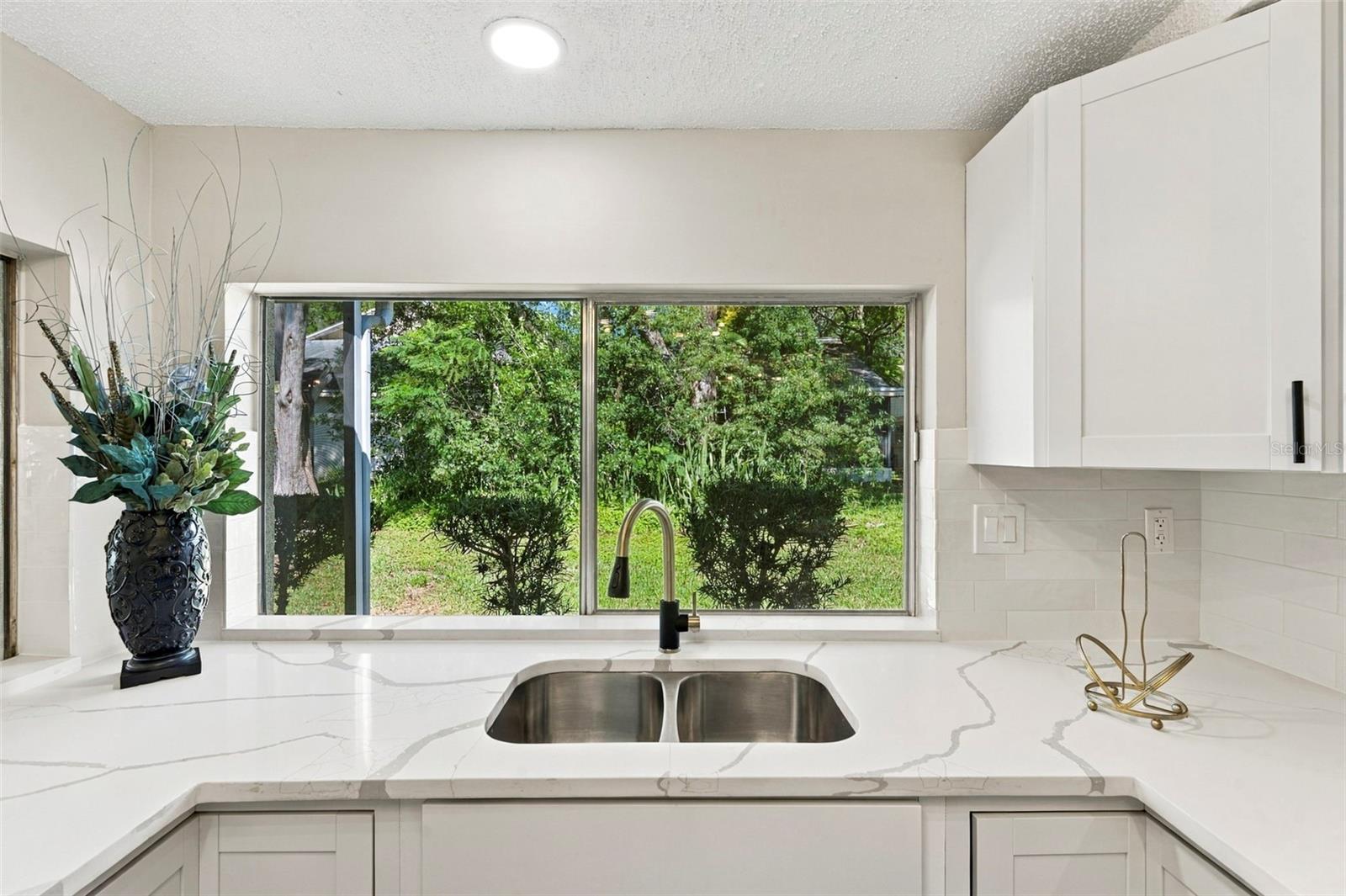 8315 CAVALRY DR — photo 22