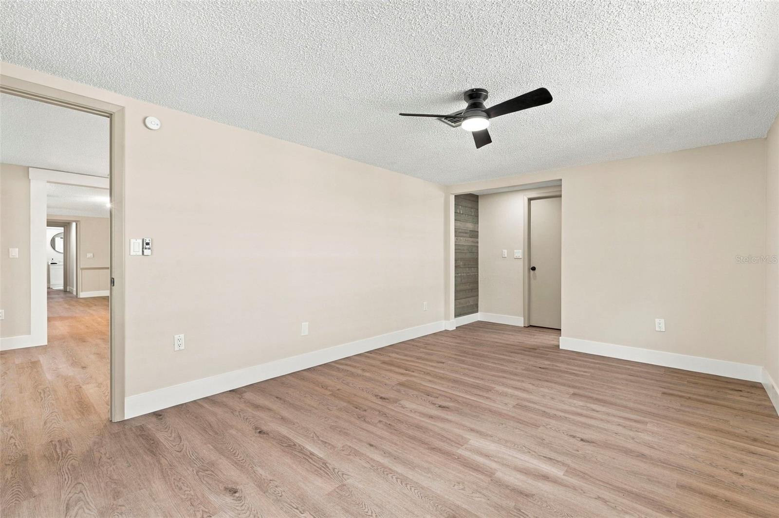 8315 CAVALRY DR — photo 12