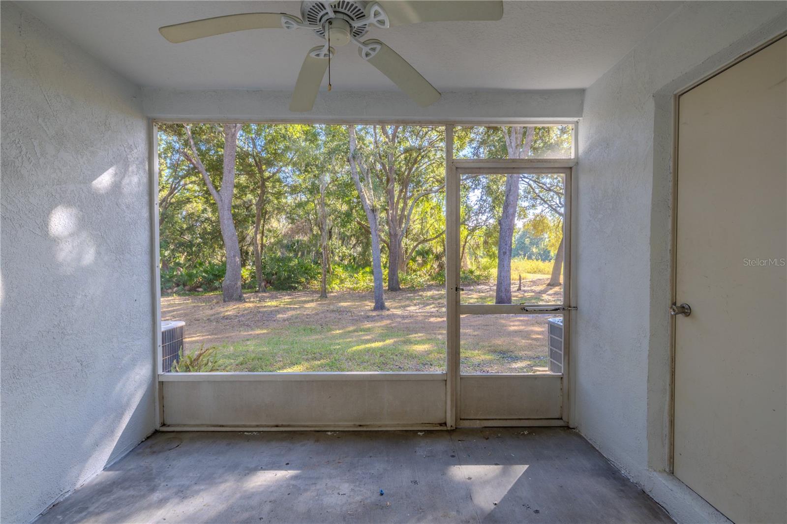 2432 LAKE WOODBERRY CIR — photo 11