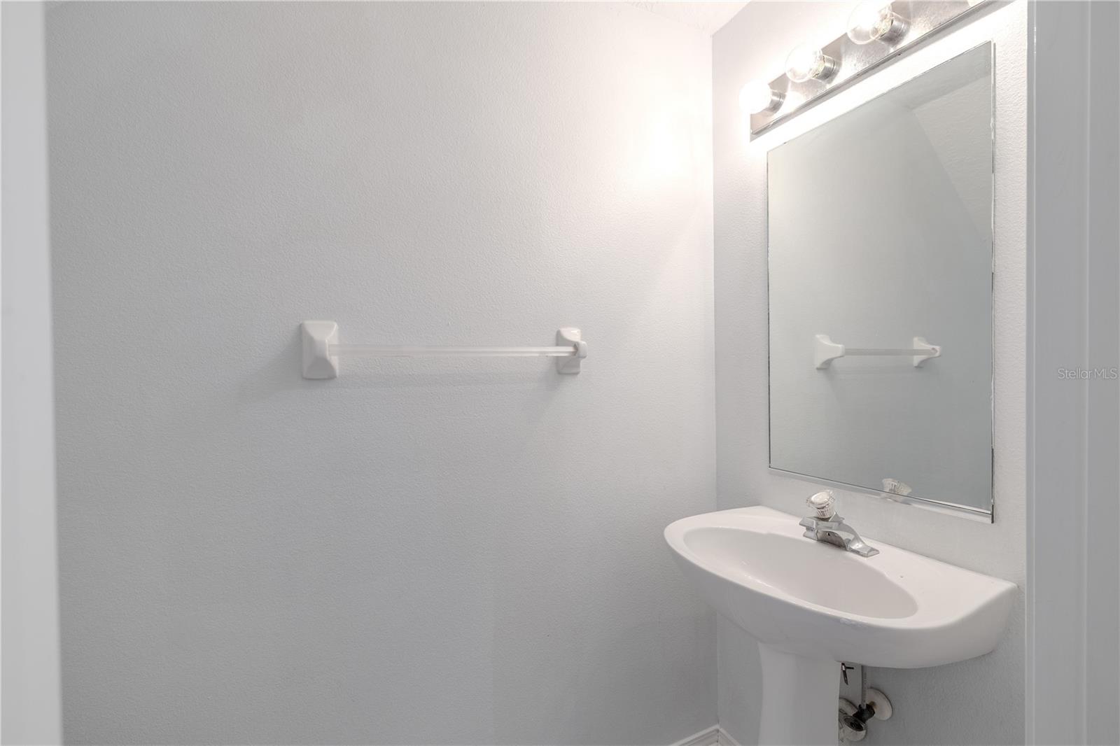 2432 LAKE WOODBERRY CIR — photo 17