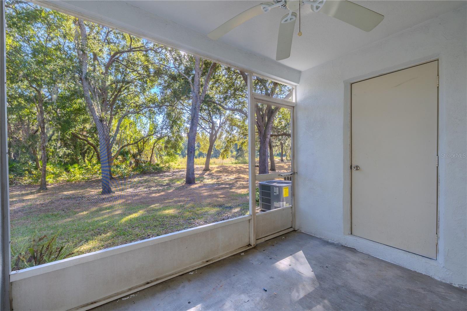 2432 LAKE WOODBERRY CIR — photo 12