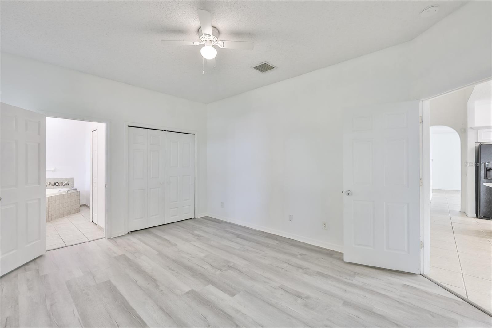 504 GREG ST — photo 21