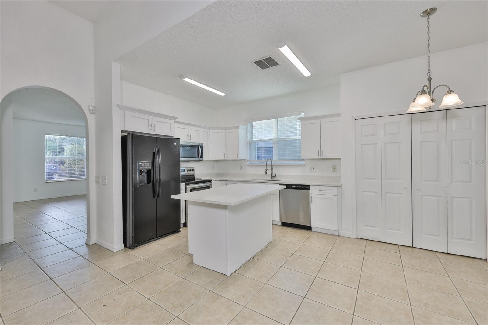 504 GREG ST — photo 11