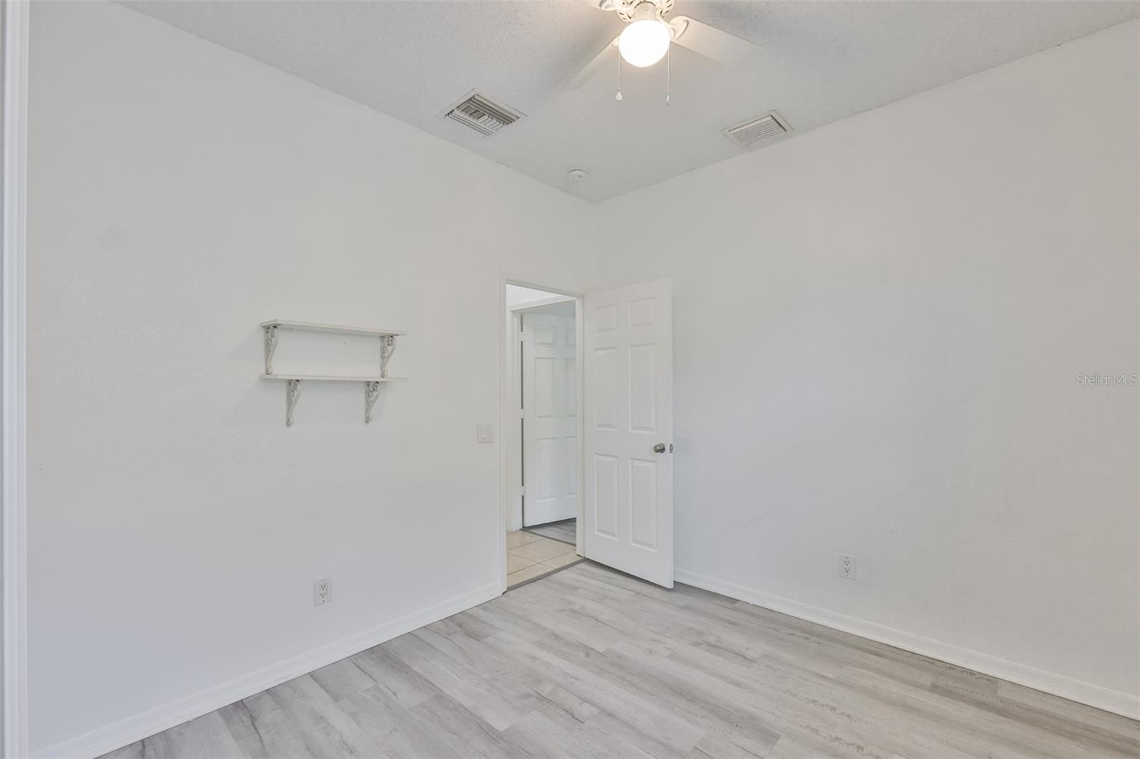 504 GREG ST — photo 29
