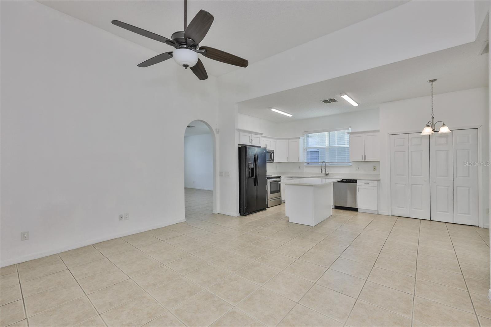 504 GREG ST — photo 10