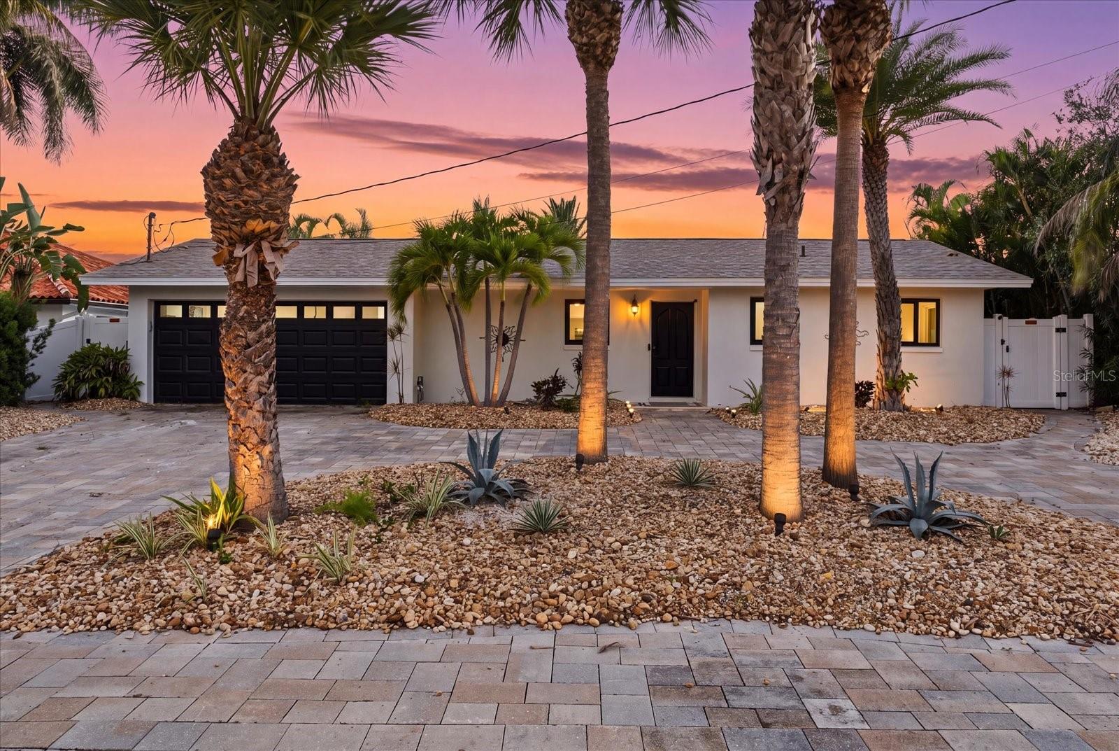 Home in ST PETE BEACH — photo 2