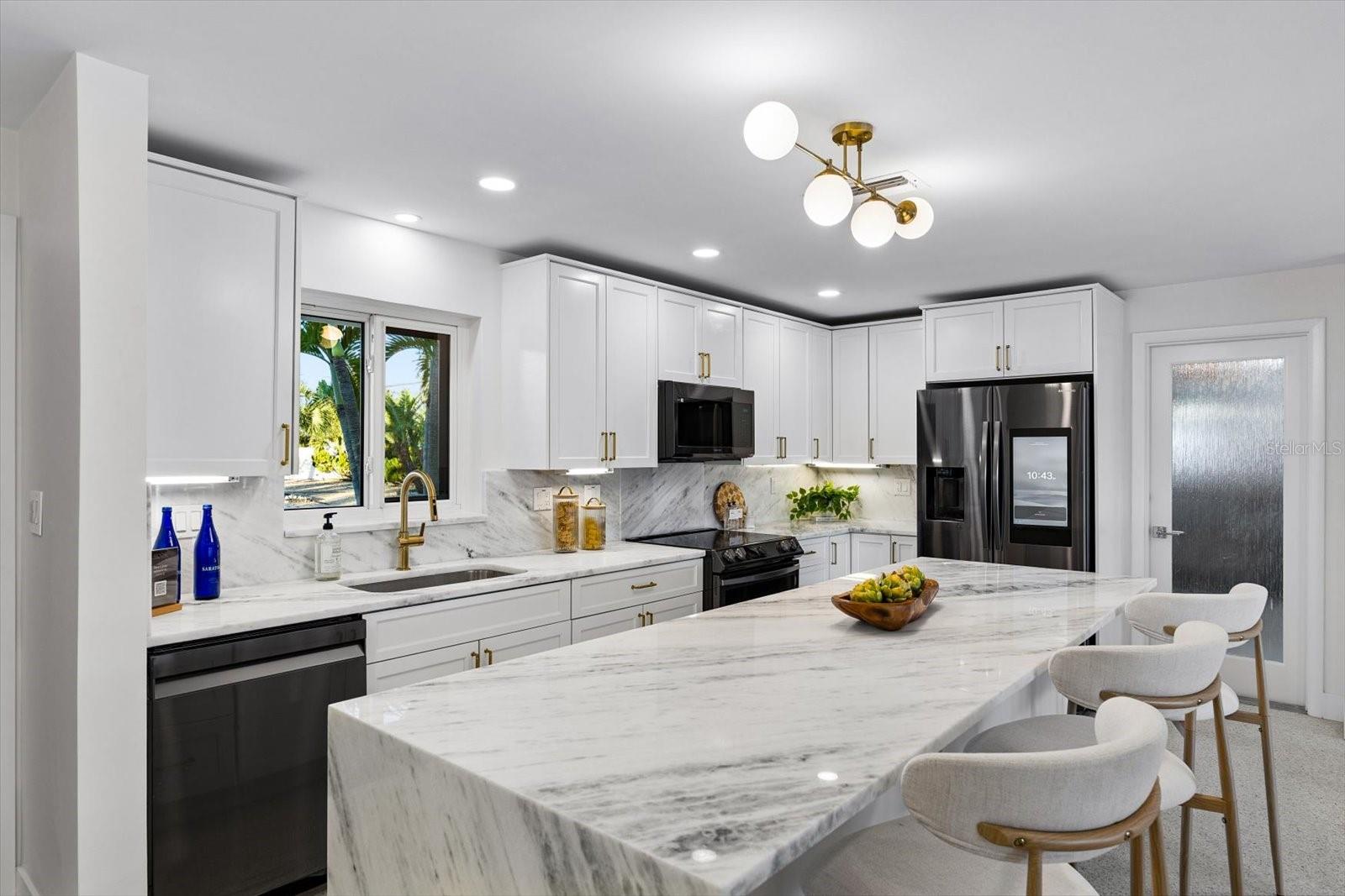 Home in ST PETE BEACH — photo 9