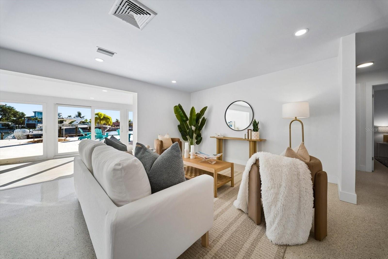 Home in ST PETE BEACH — photo 6