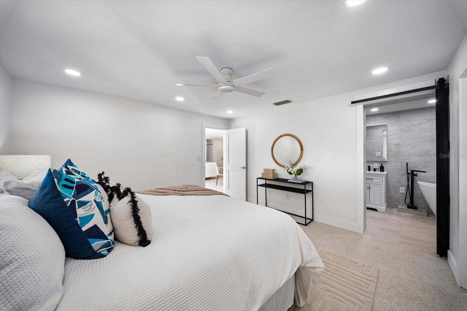 Home in ST PETE BEACH — photo 21
