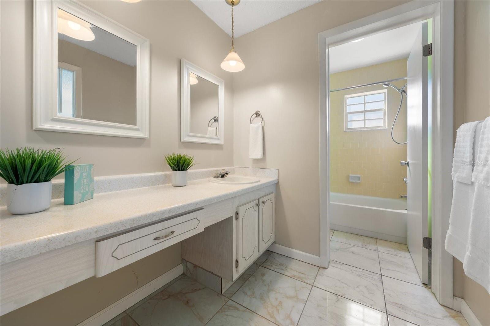 1706 BELLEAIR FOREST DR #238 — photo 17