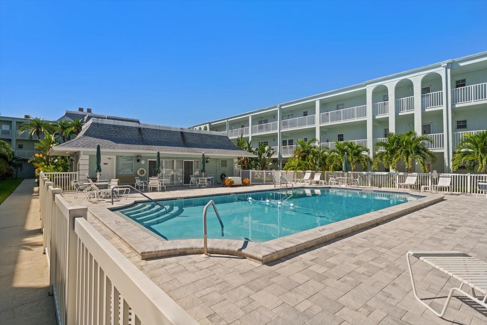 1706 BELLEAIR FOREST DR #238 — photo 28