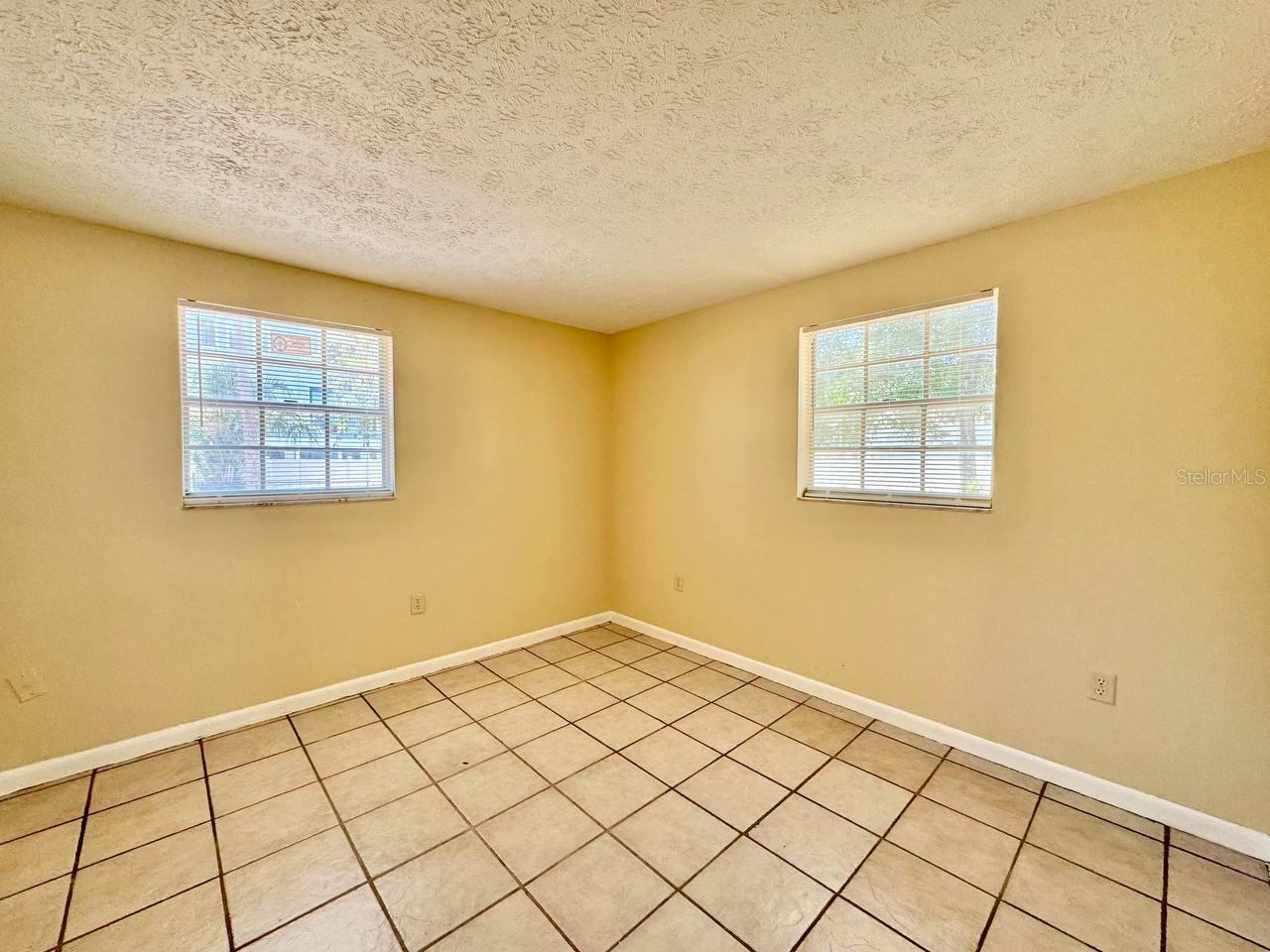 7601 S SWOOPE ST — photo 18