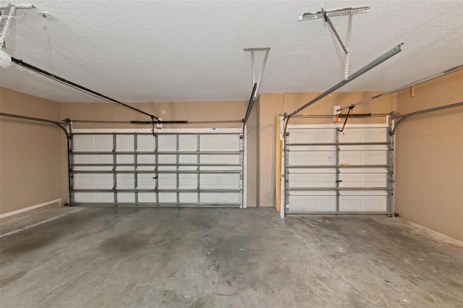 1406 MCCREA DR — photo 34