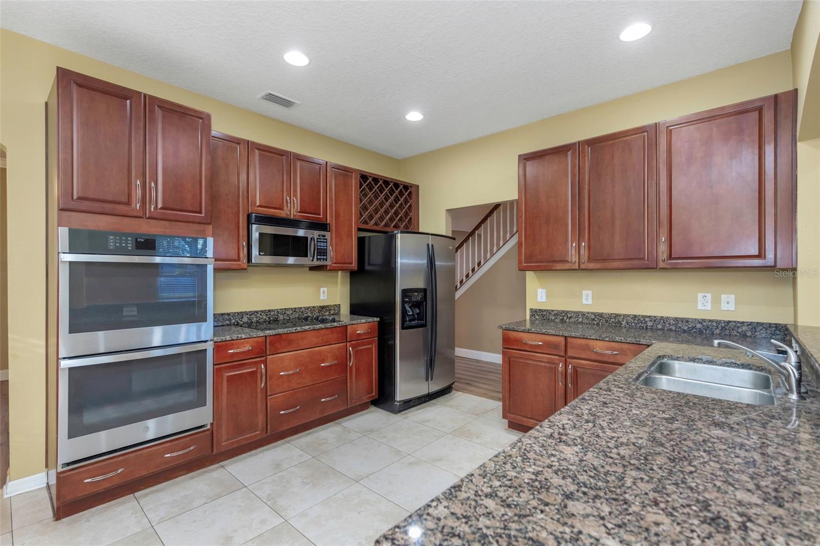 1406 MCCREA DR — photo 16