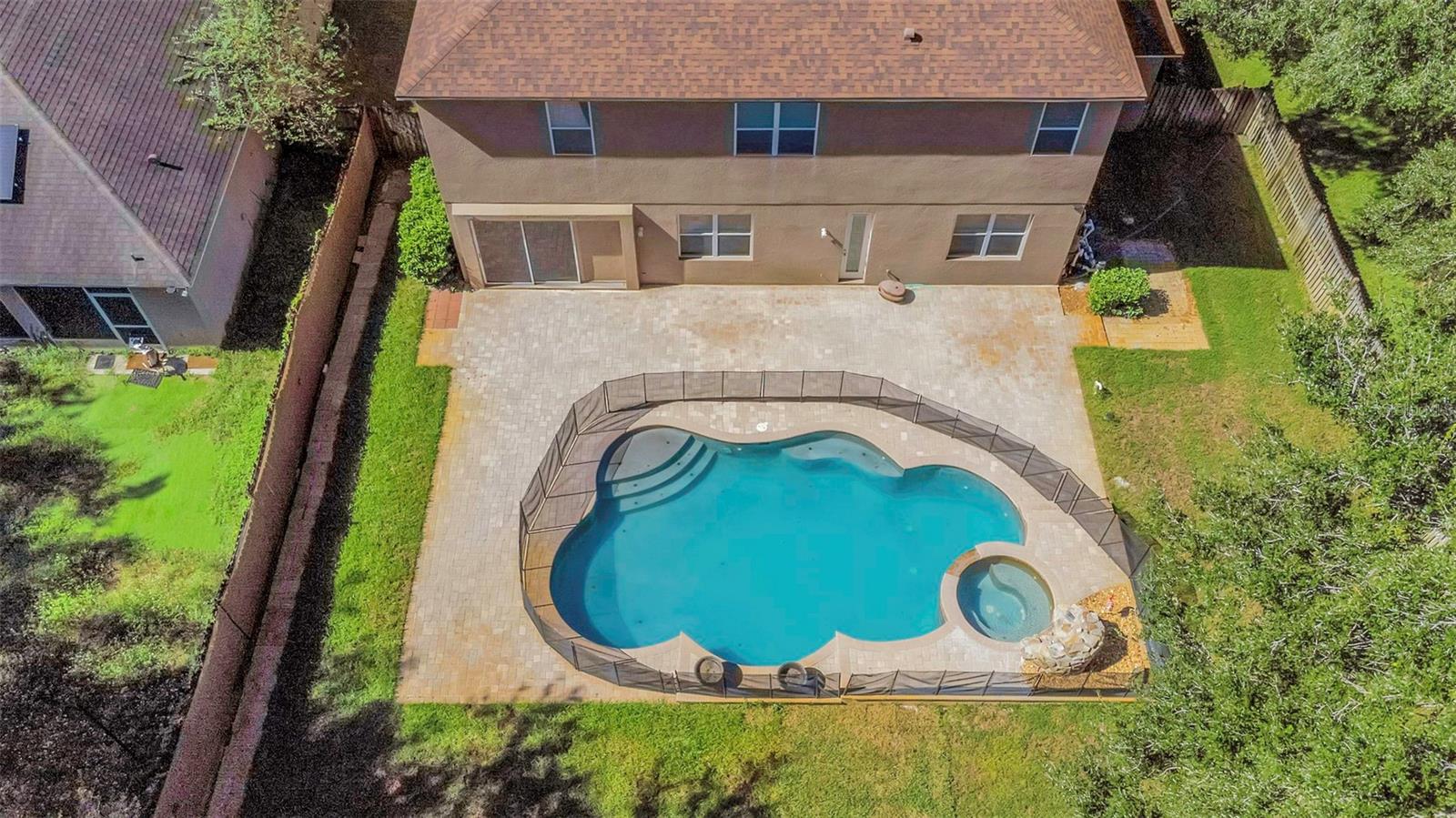1406 MCCREA DR — photo 85