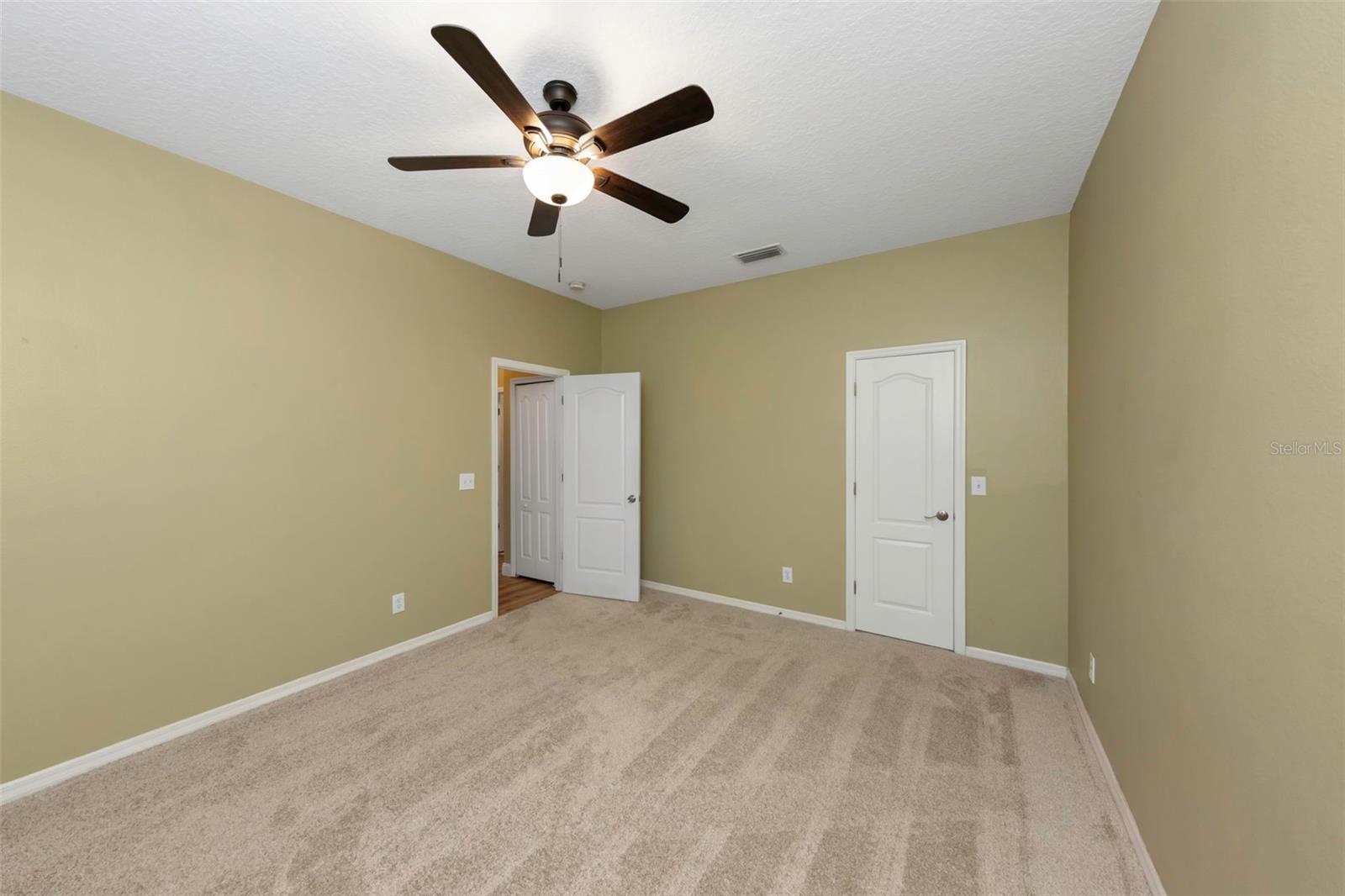 1406 MCCREA DR — photo 38