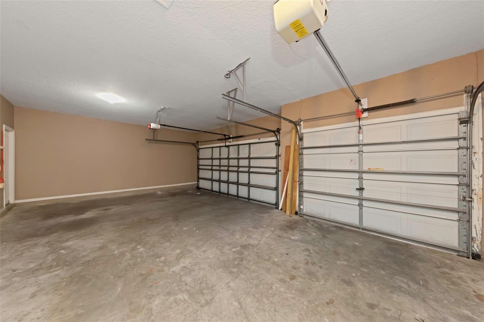 1406 MCCREA DR — photo 35