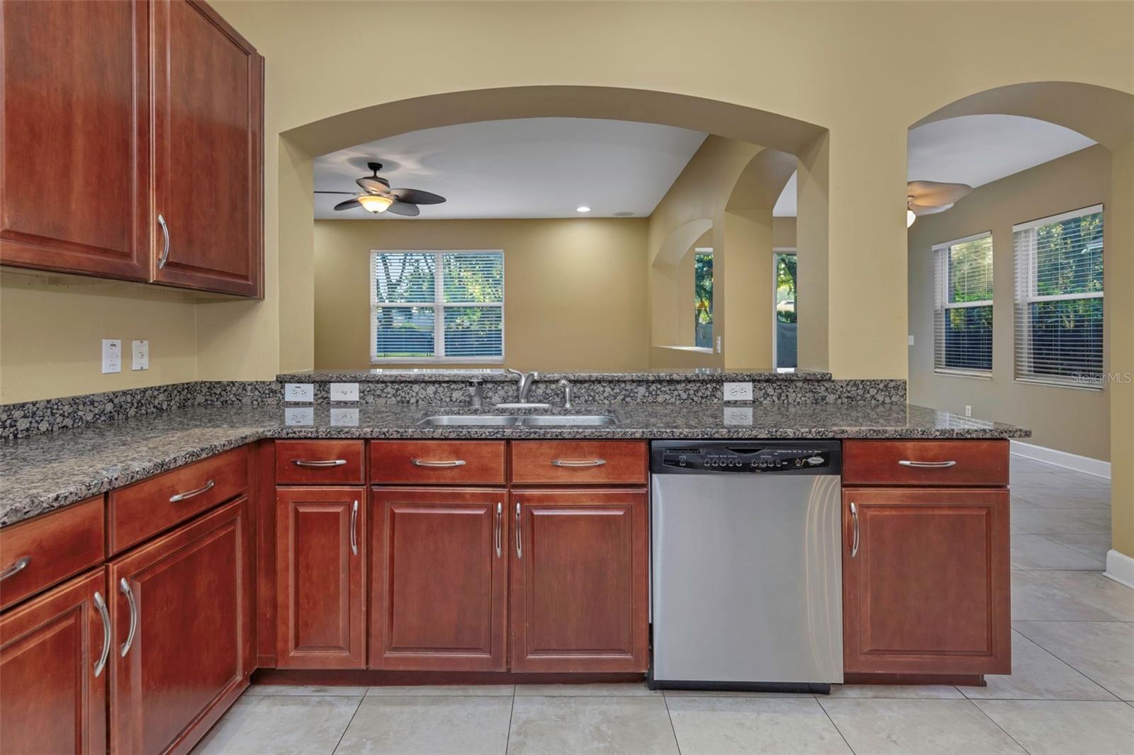 1406 MCCREA DR — photo 15