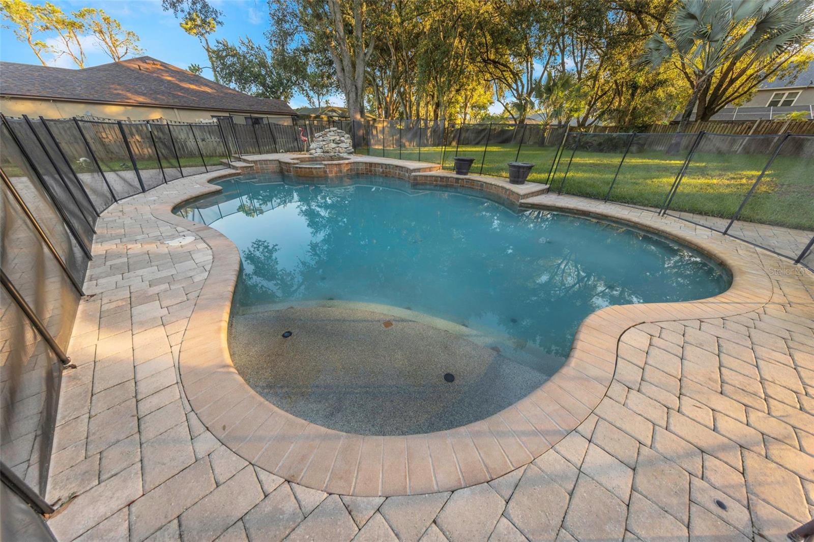 1406 MCCREA DR — photo 77