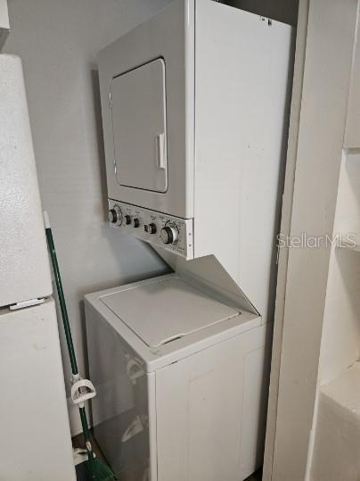 700 GROVE ST N #4 — photo 12