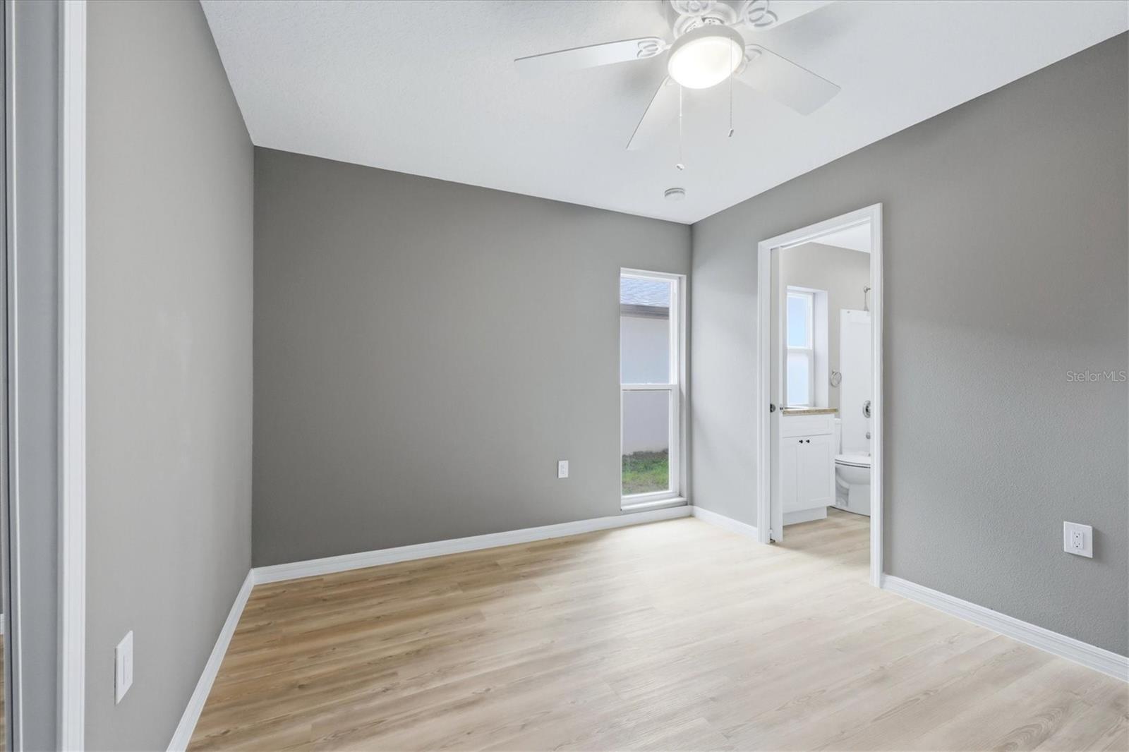 3914 WALNUT AVE — photo 25
