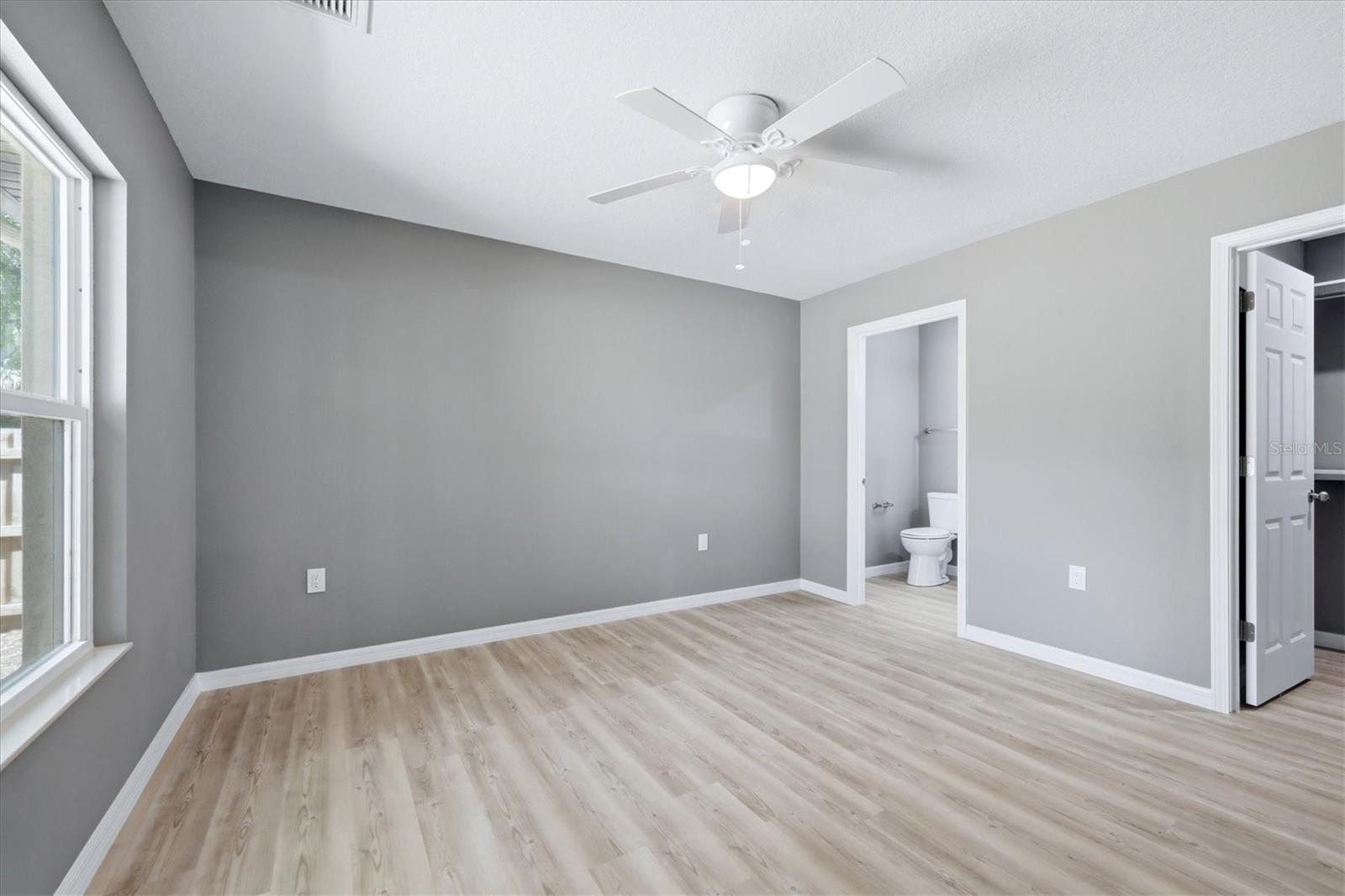 3914 WALNUT AVE — photo 16