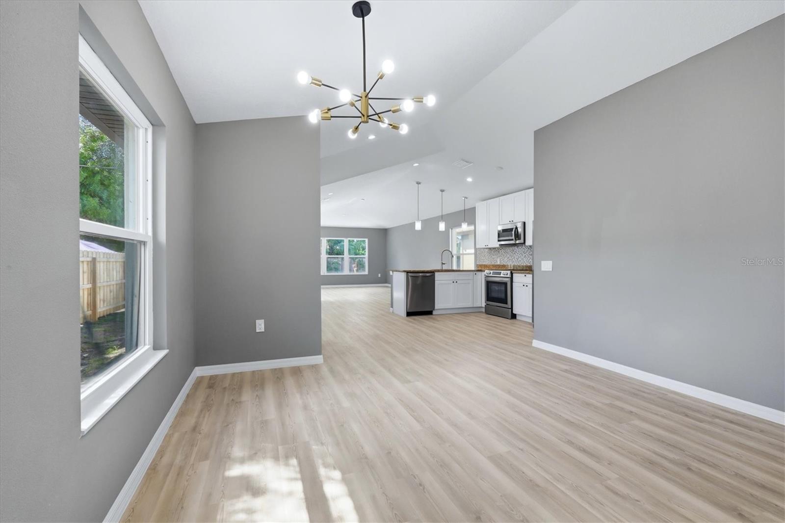 3908 WALNUT AVE — photo 6