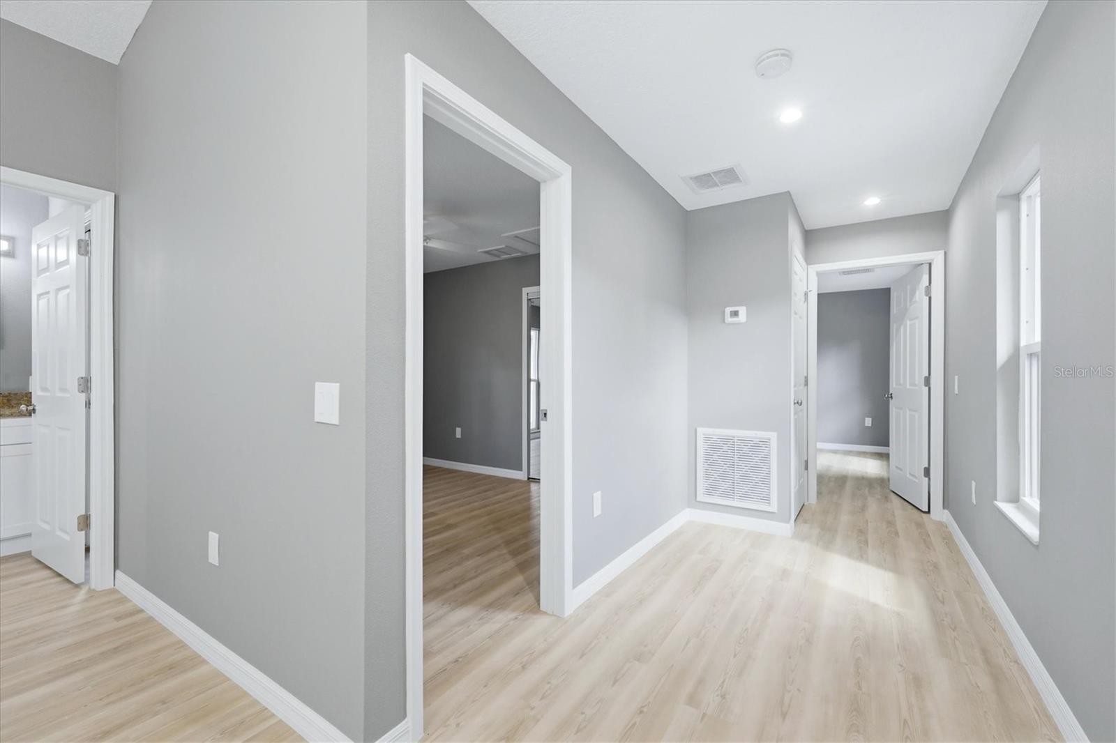 3908 WALNUT AVE — photo 15