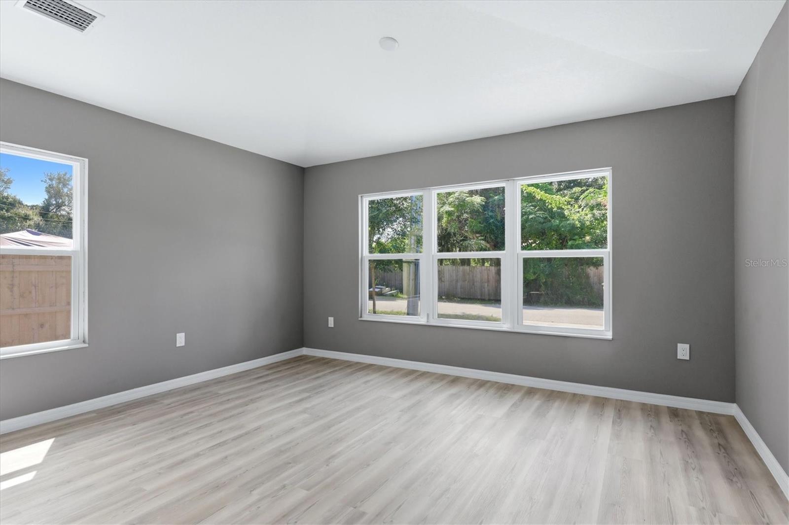 3908 WALNUT AVE — photo 4
