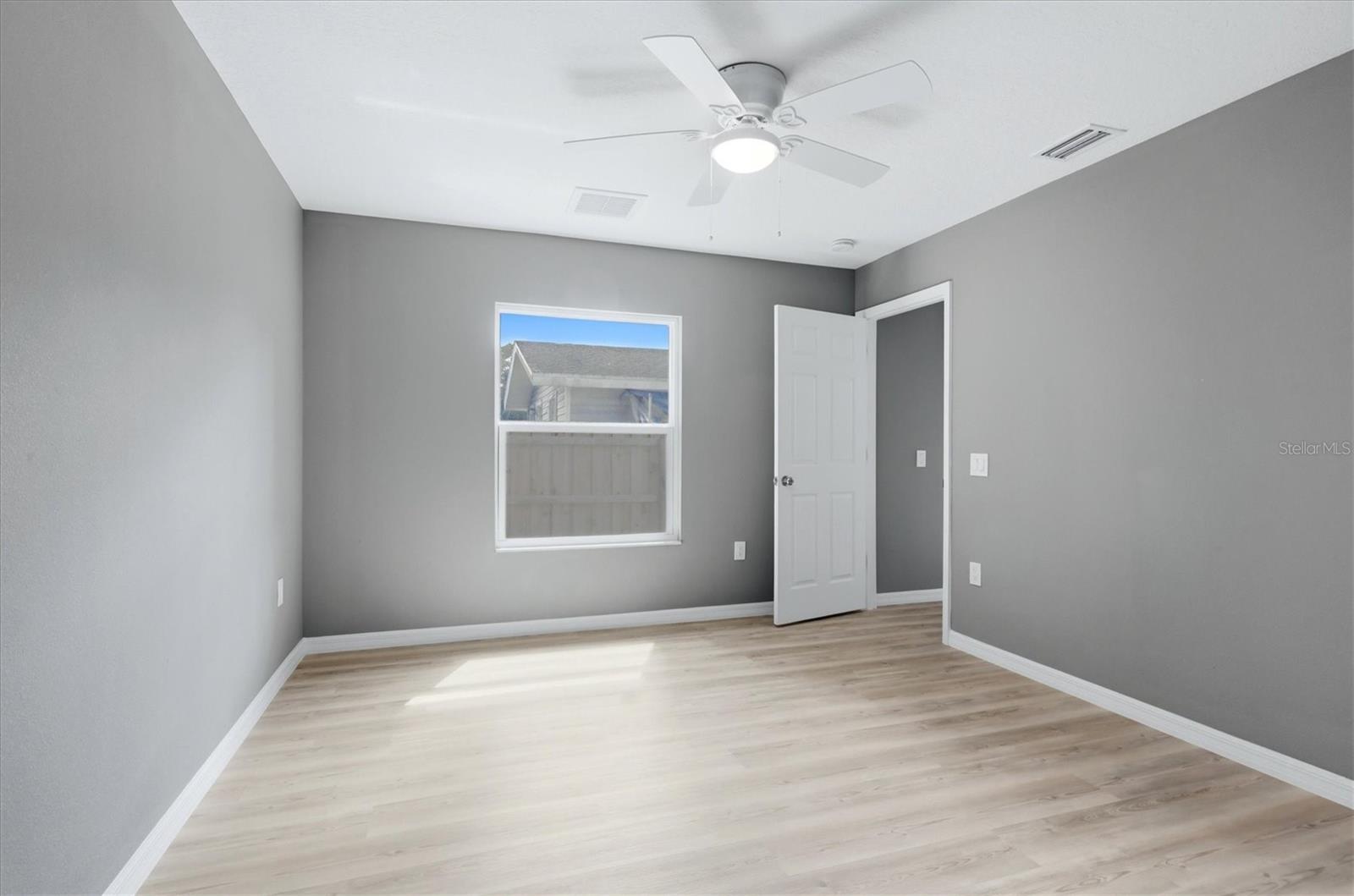 3908 WALNUT AVE — photo 17