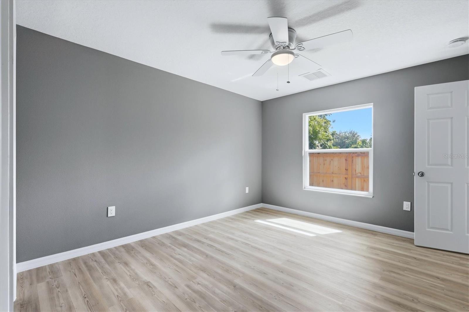 3908 WALNUT AVE — photo 18