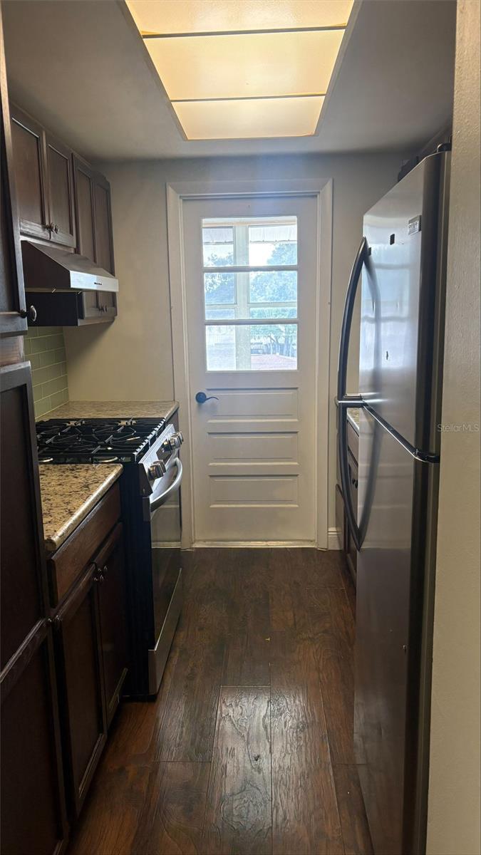 911 WASHINGTON AVE #311 — photo 6