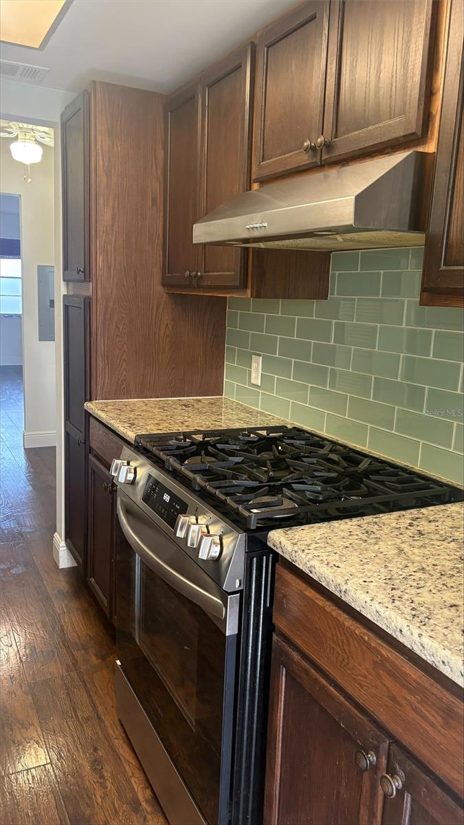 911 WASHINGTON AVE #311 — photo 9