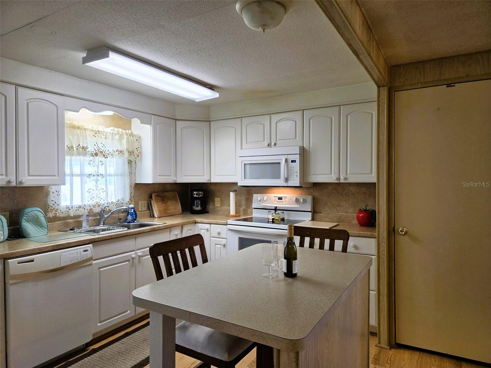 3308 OVER CUP OAK TER — photo 19