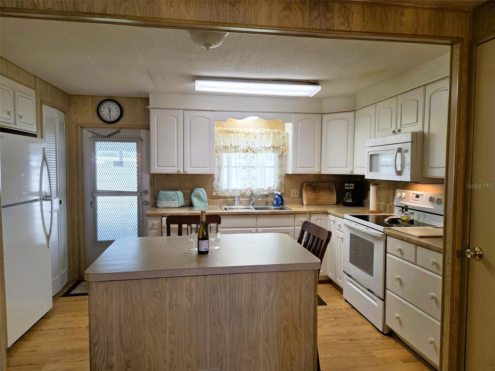 3308 OVER CUP OAK TER — photo 18