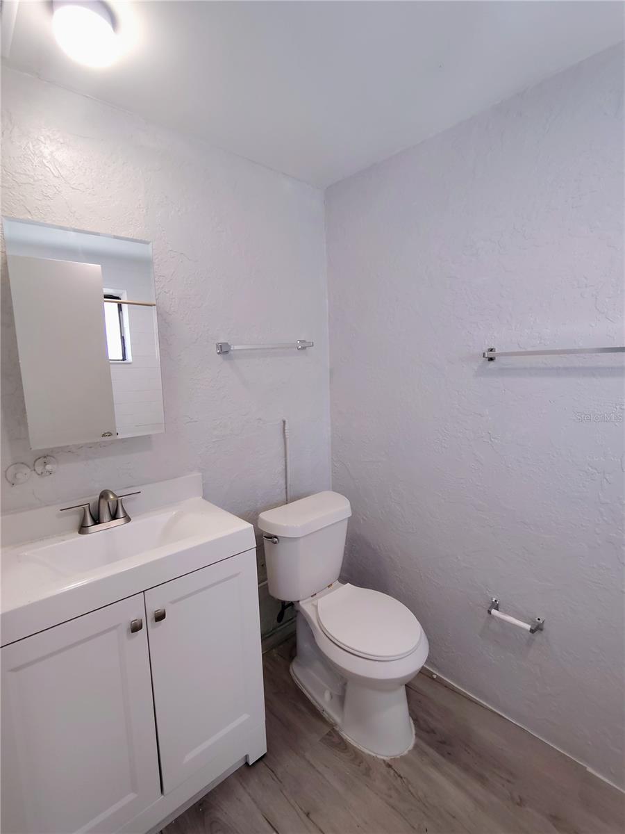 9530 LYNN LN #D — photo 7