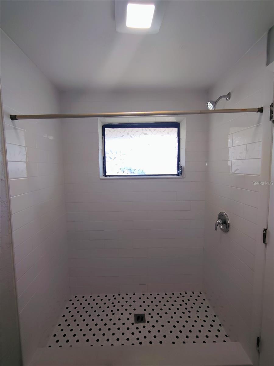 9530 LYNN LN #D — photo 10