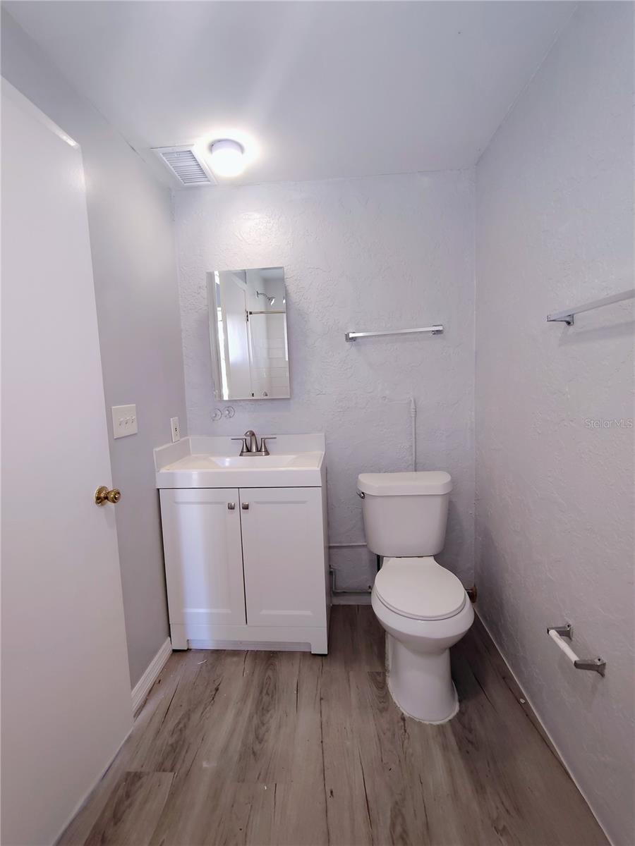 9530 LYNN LN #D — photo 9