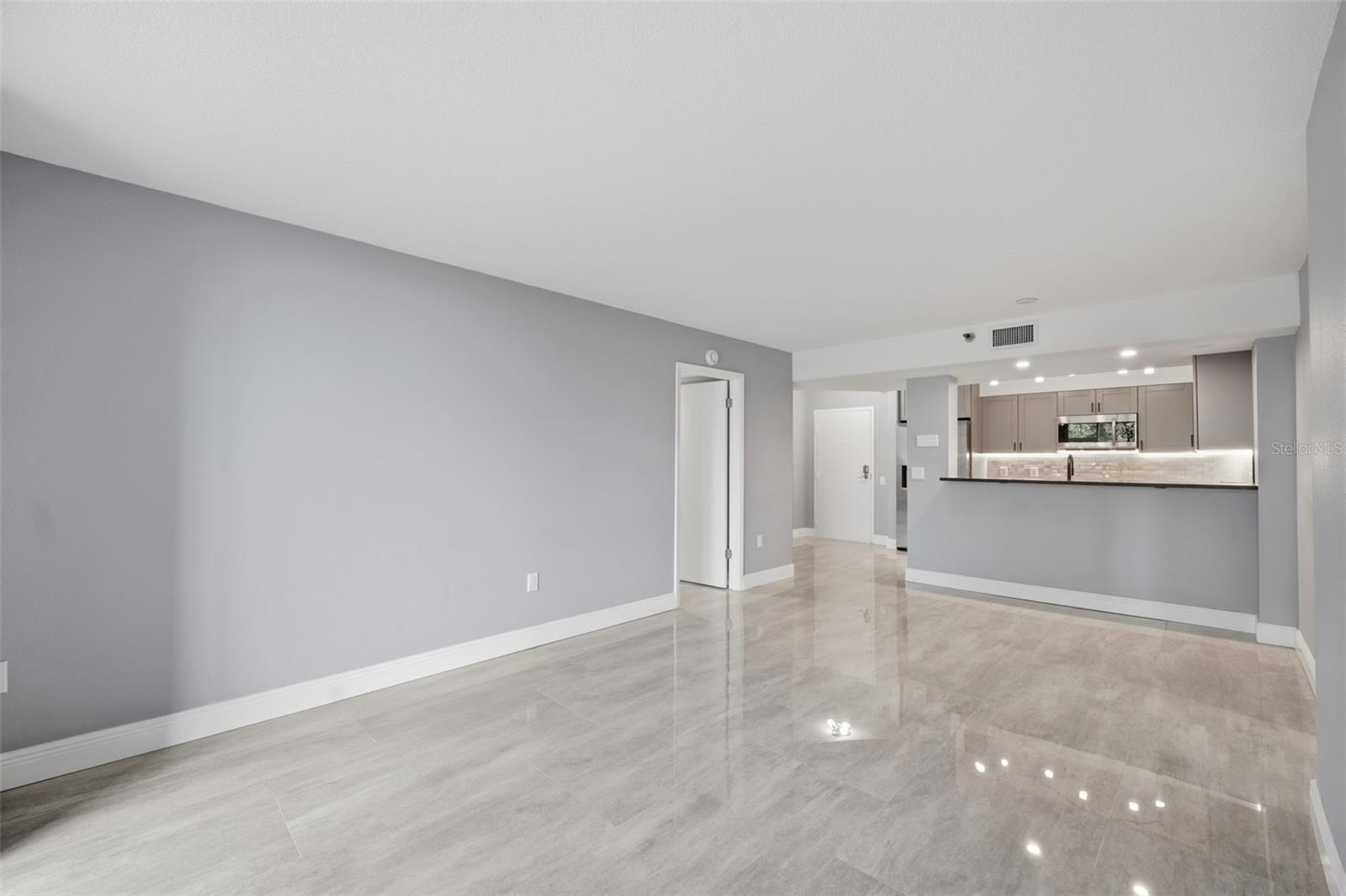 2333 FEATHER SOUND DR #A401 — photo 10
