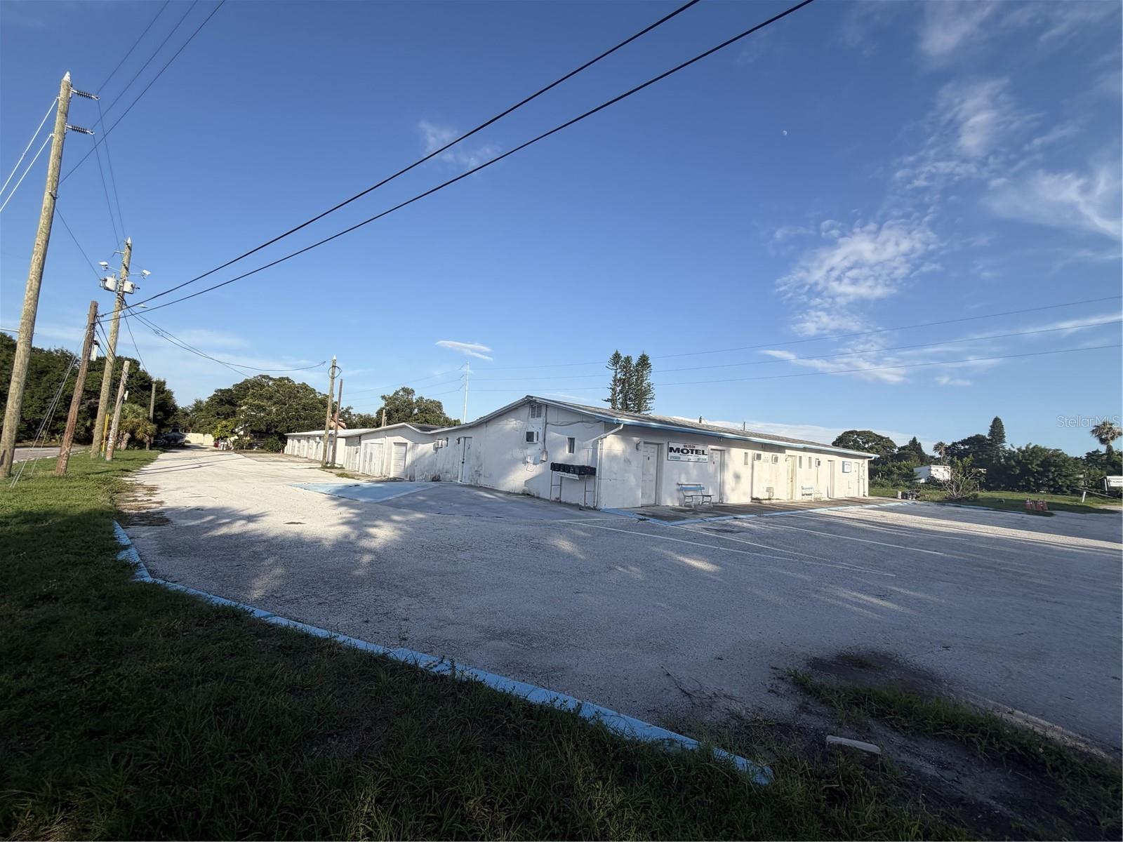 6241 SEMINOLE BLVD — photo 15