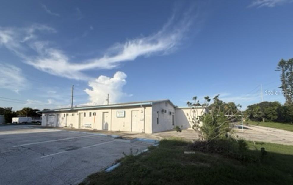 6241 SEMINOLE BLVD — photo 11