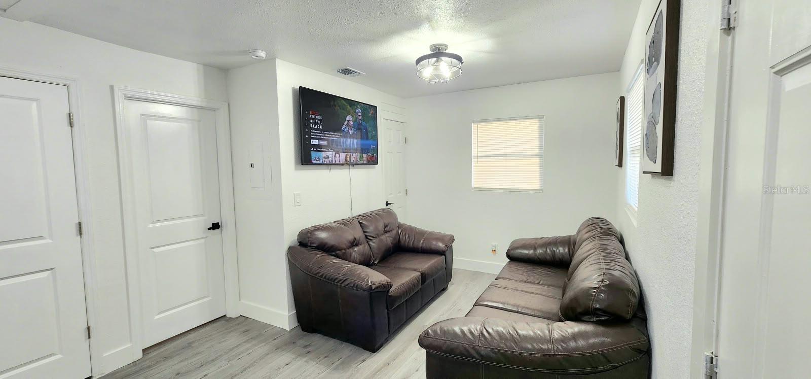 7338 NEW YORK AVE — photo 6