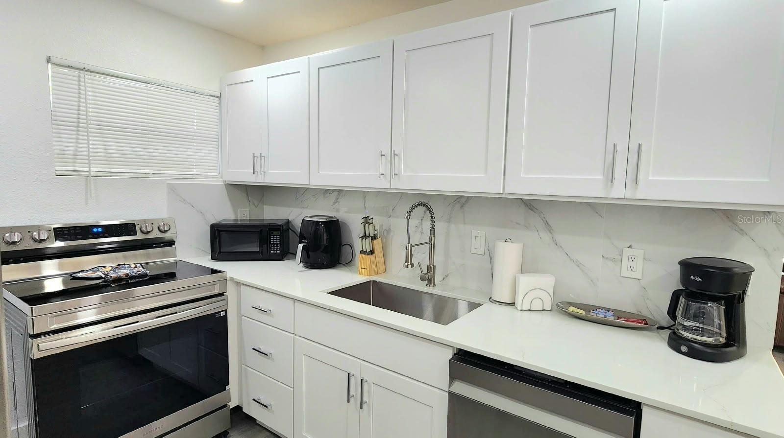 7338 NEW YORK AVE — photo 8