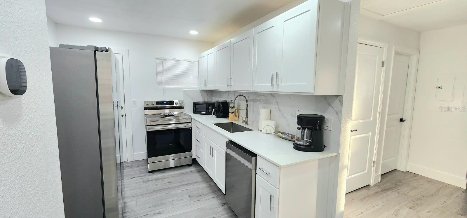 7338 NEW YORK AVE — photo 9