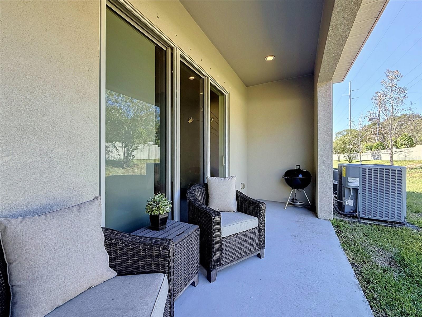 2270 MONTVIEW DR — photo 48