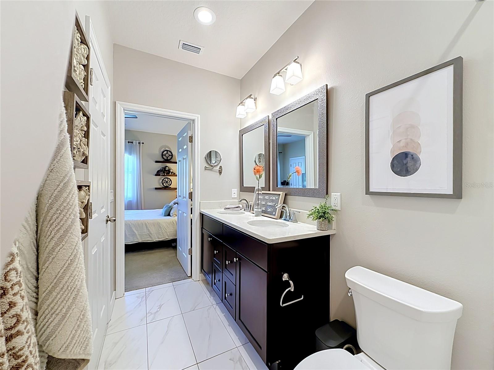 2270 MONTVIEW DR — photo 34