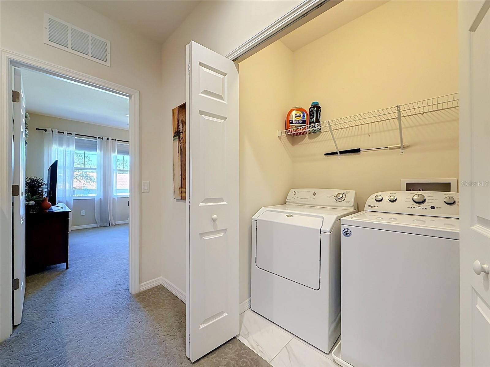 2270 MONTVIEW DR — photo 45